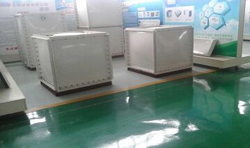 �����ˮ��ײ��ͽ�©ˮ��ԓ��ô�k��